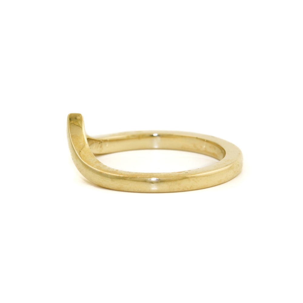 
                      
                        Classic 14k Gold x V-Tiara Band - Kingdom Jewelry
                      
                    