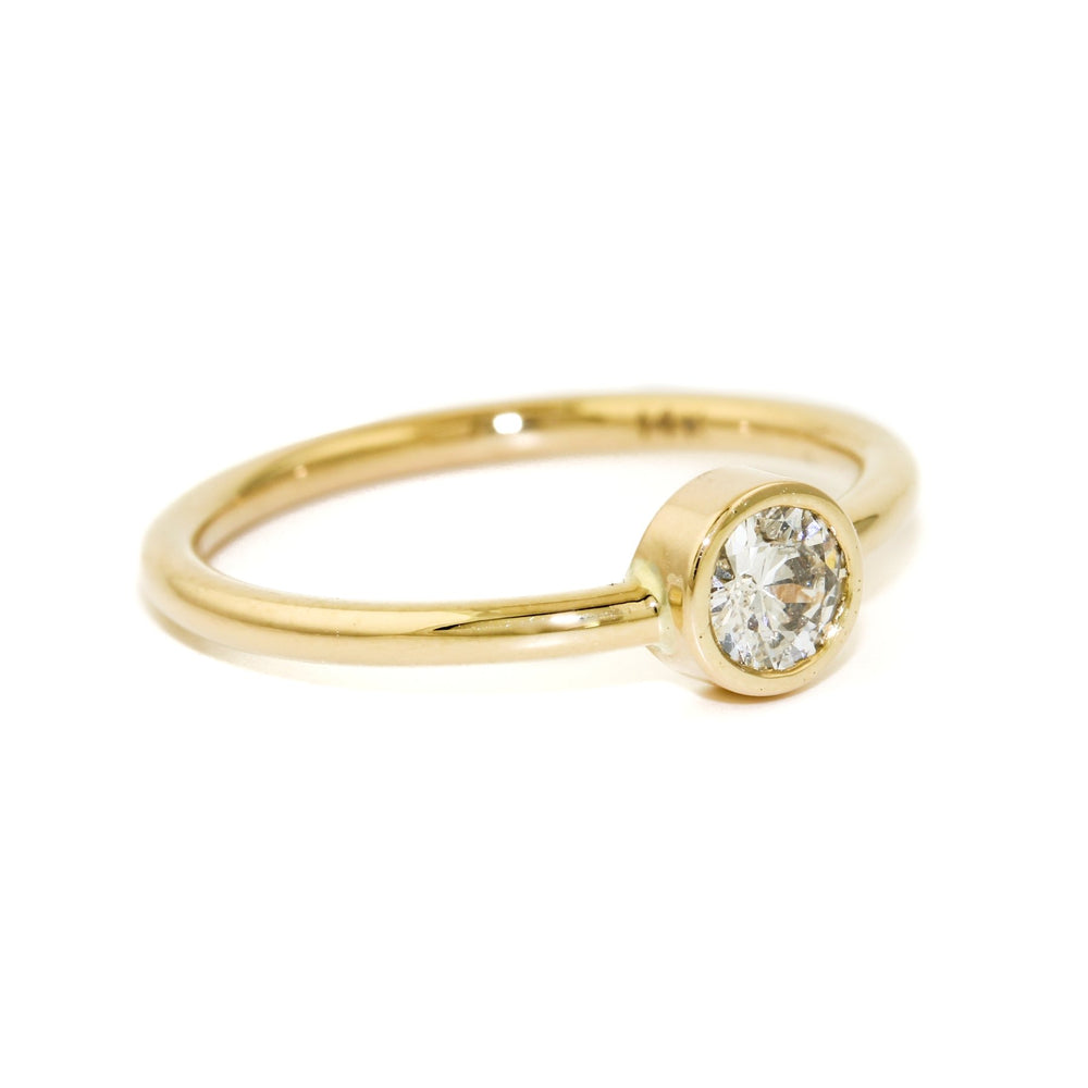 
                      
                        Round Cut Diamond Ring in 14K - Kingdom Jewelry
                      
                    