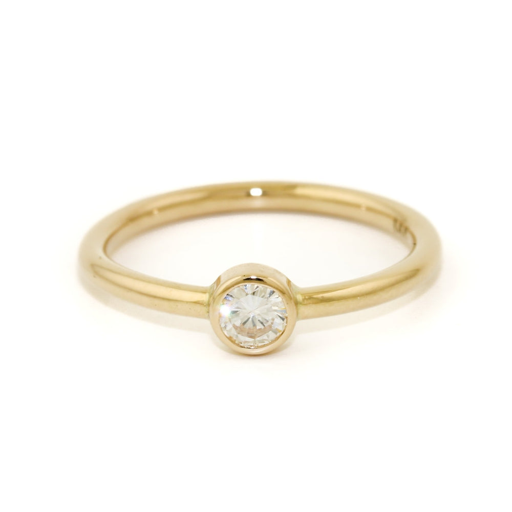 
                      
                        Simple Round Cut Diamond Ring in 14K - Kingdom Jewelry
                      
                    