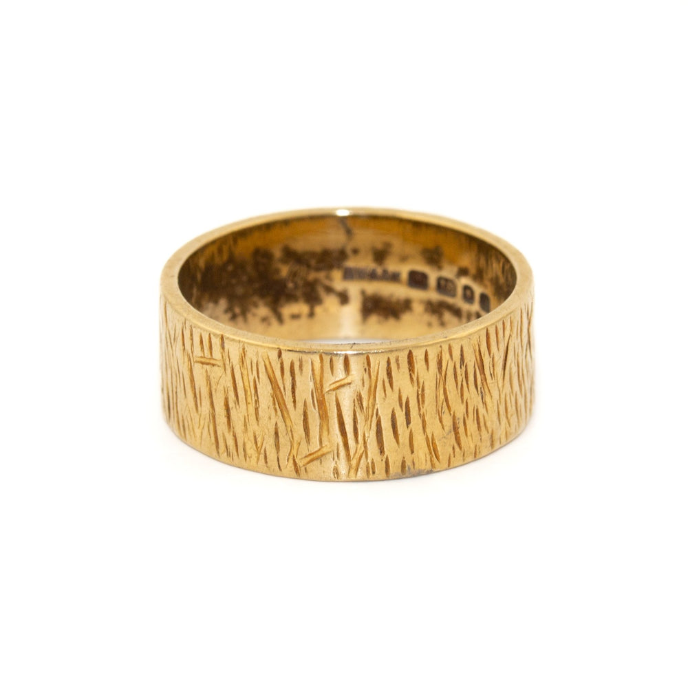 
                      
                        Slash Textured 18K Gold Band - Kingdom Jewelry
                      
                    