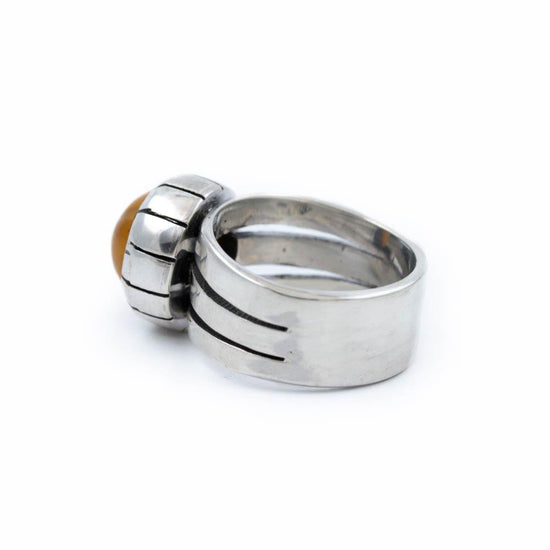 Smooth Shank Amber Ring - Kingdom Jewelry