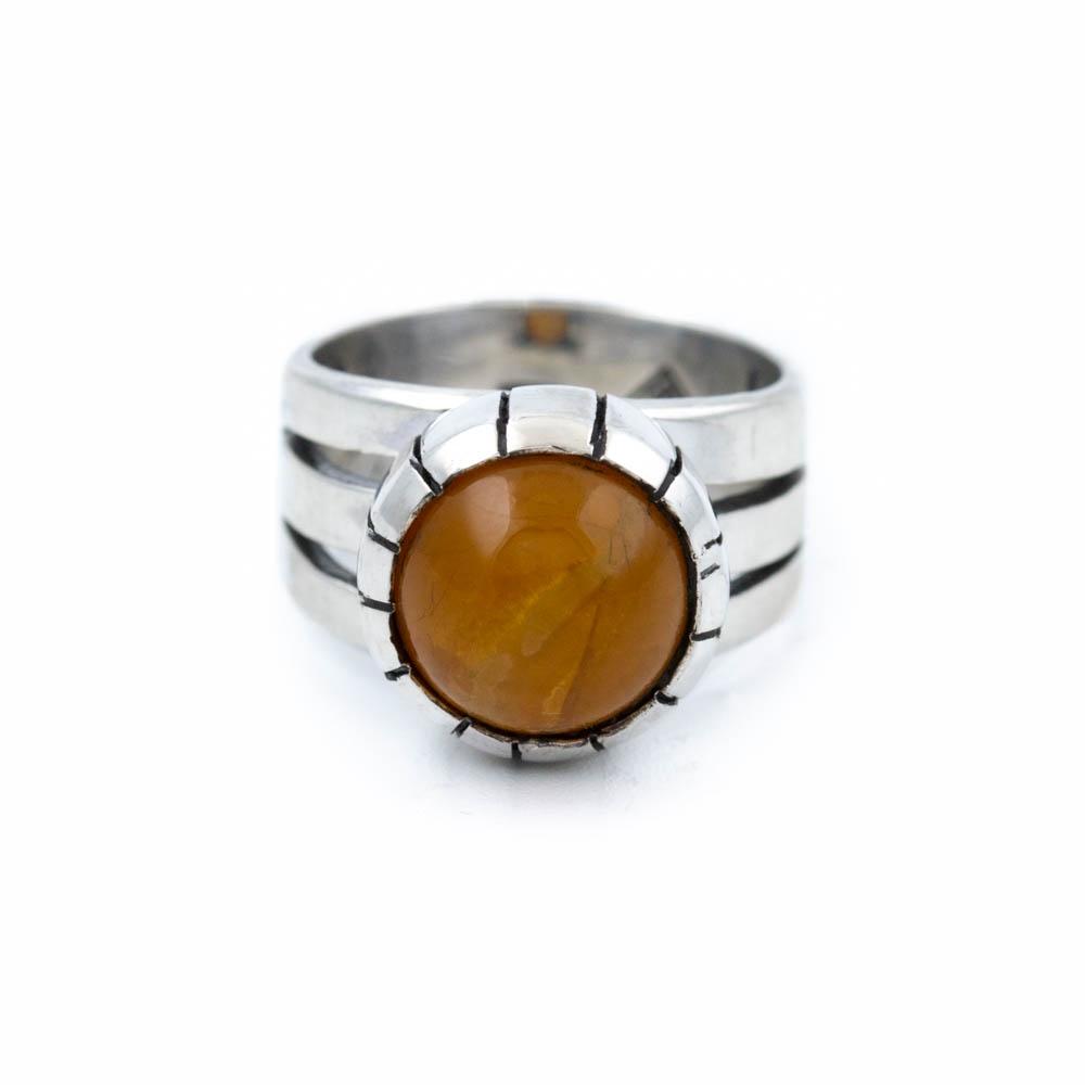 Smooth Shank Amber Ring - Kingdom Jewelry