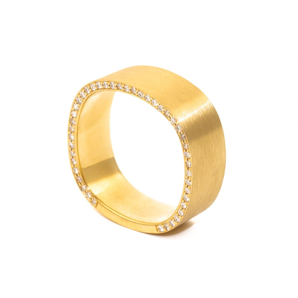 
                      
                        Squared 14 K Matte Gold x Diamond Band - Kingdom Jewelry
                      
                    