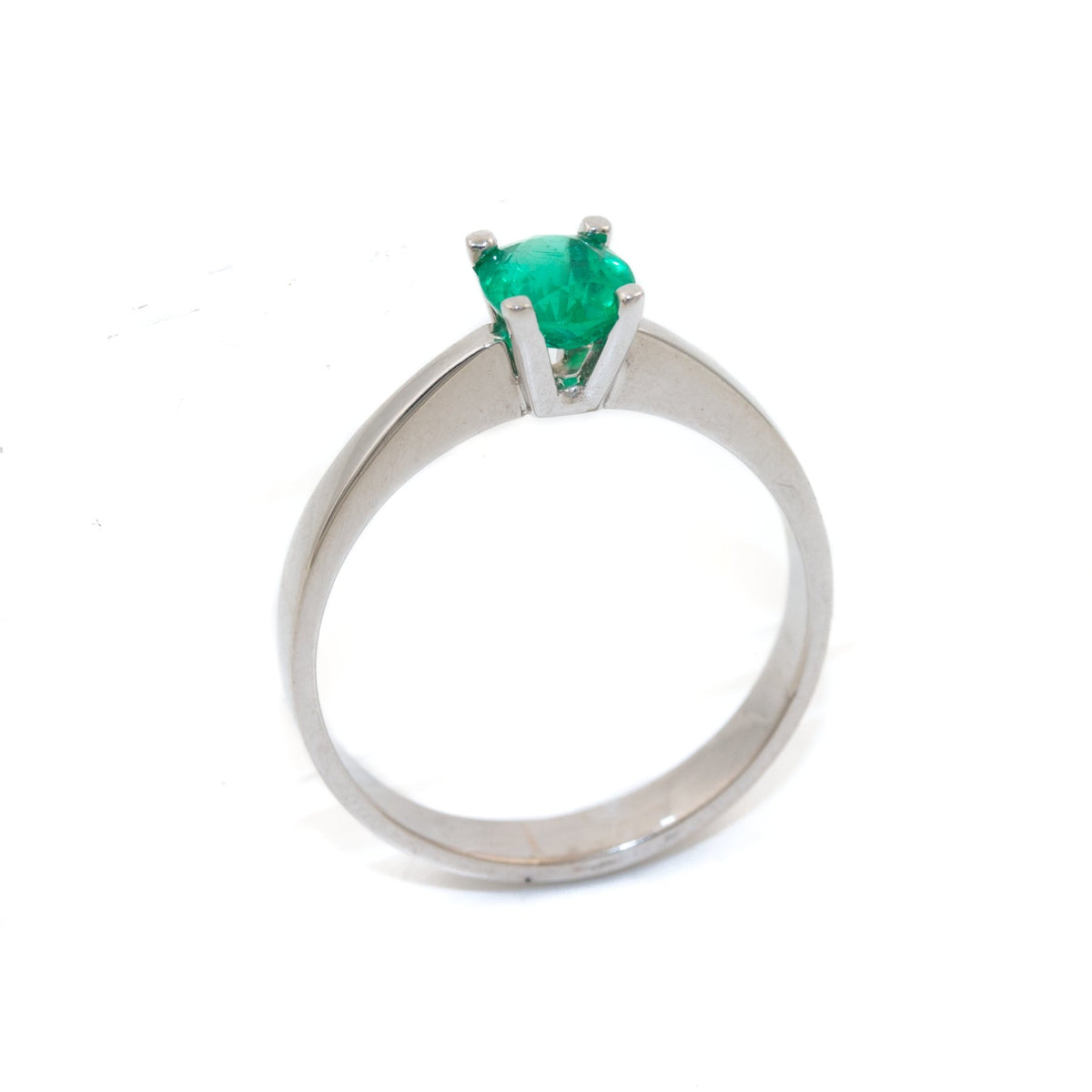 Vintage 18K Oval Cut Emerald Ring - Kingdom Jewelry