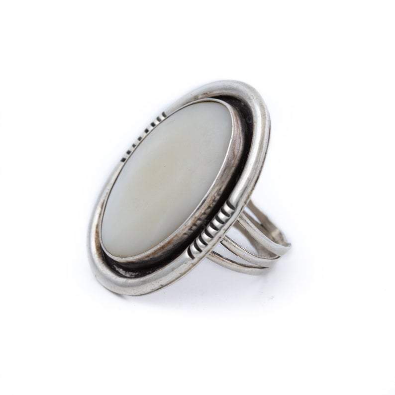 Vintage White Shell Navajo Ring - Kingdom Jewelry